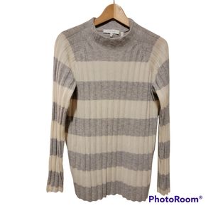 100 % Cashmere. Lark and Ro